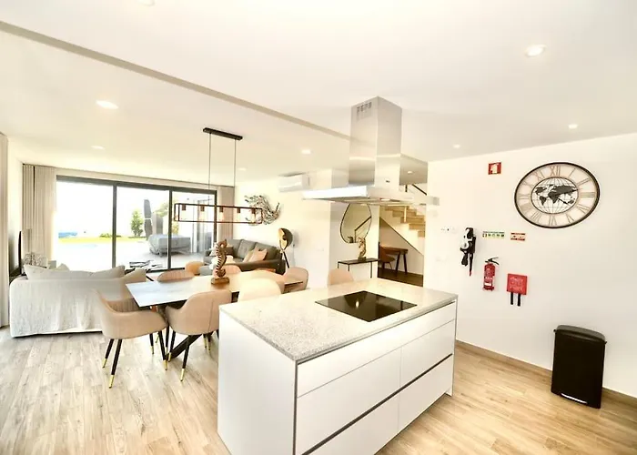 Villa Serena - Exquisite With Private Heated Pool Sao Martinho do Porto